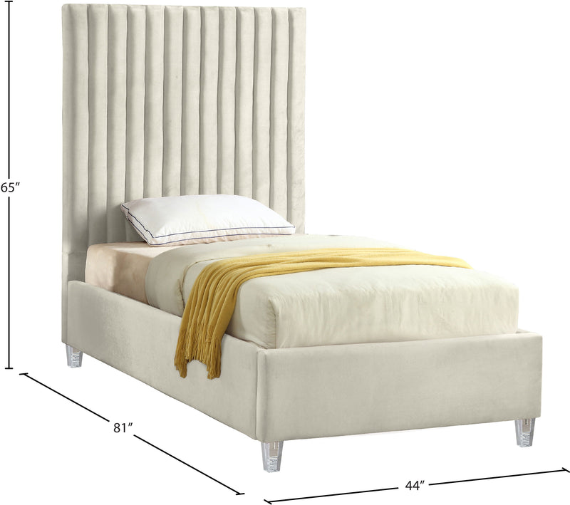 Candace - Bed